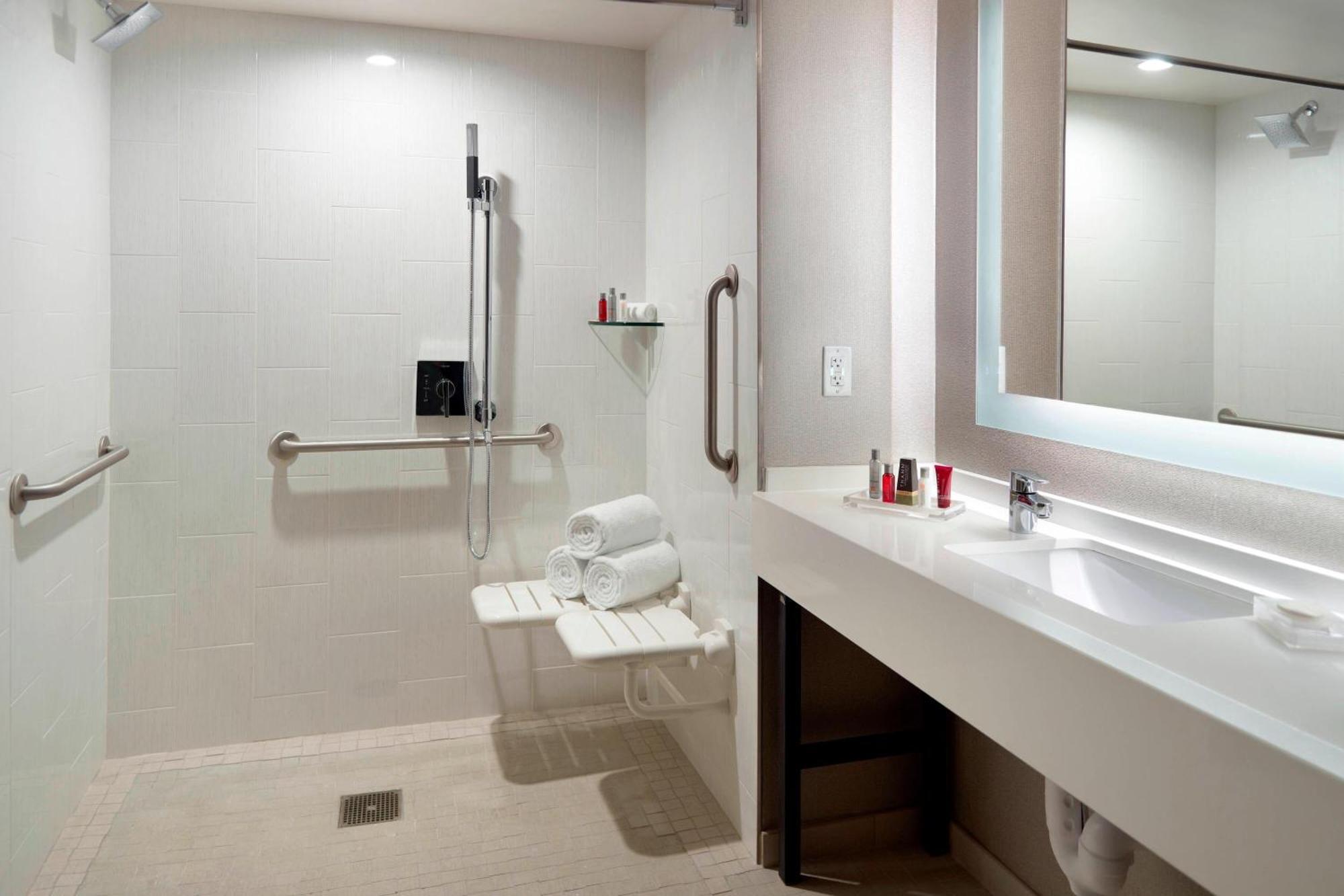 Отель Marriott Columbus Osu Экстерьер фото