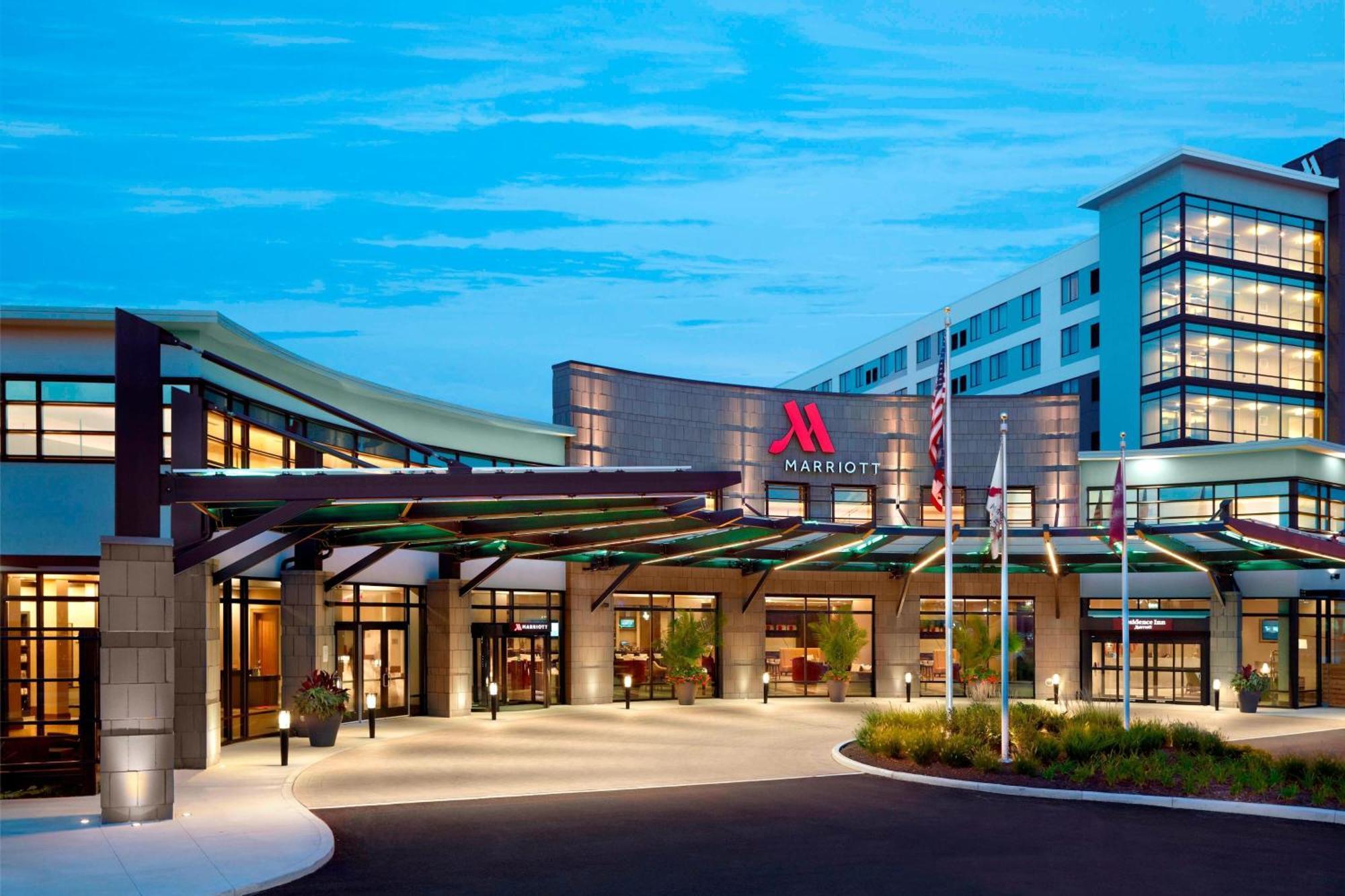 Отель Marriott Columbus Osu Экстерьер фото