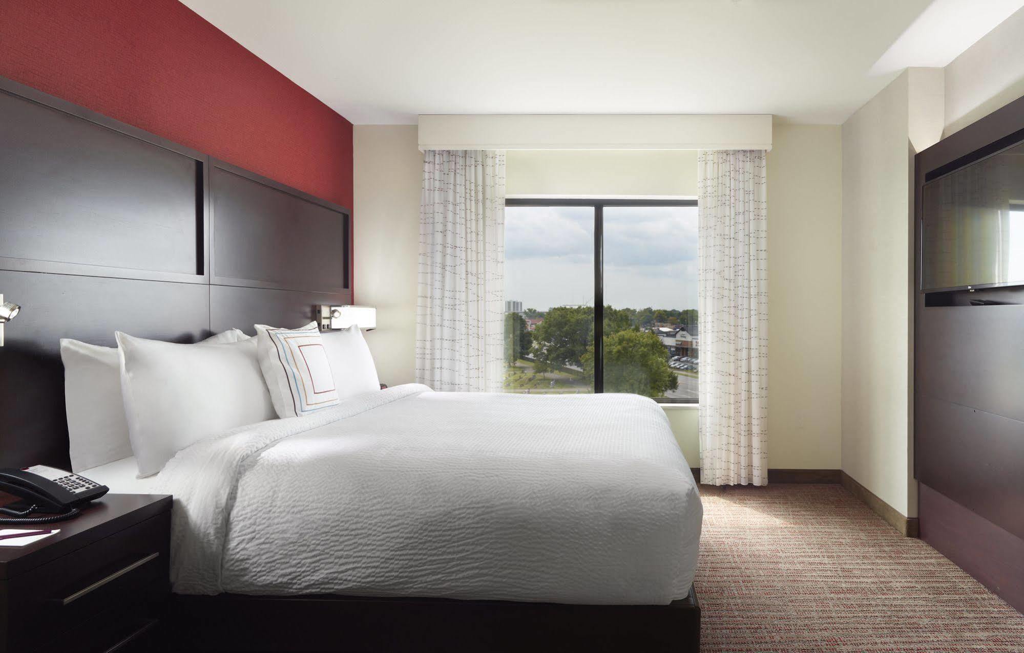 Отель Marriott Columbus Osu Экстерьер фото
